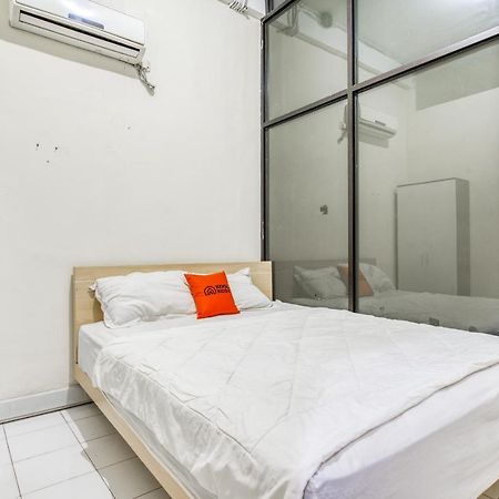 KoolKost Syariah @ Capsule Homestay Kedungdoro Surabaya Bagian luar foto
